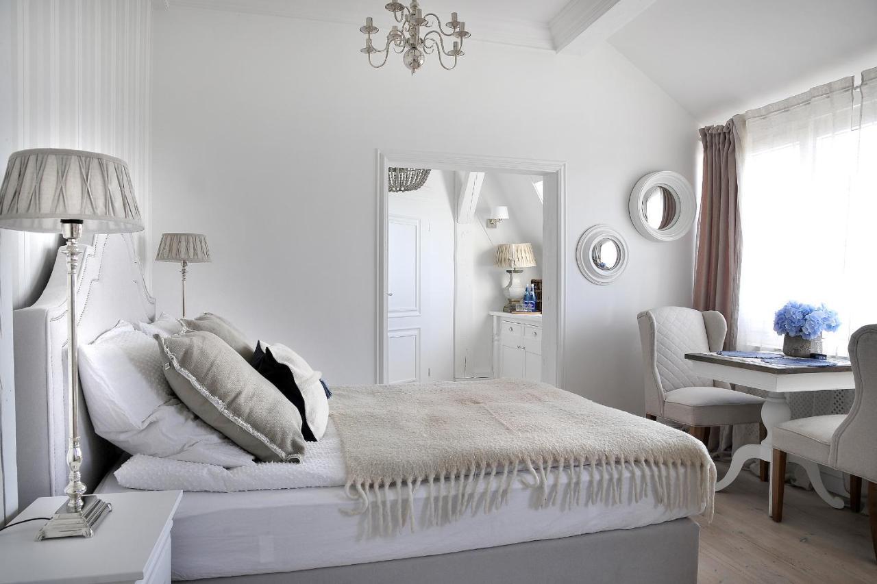 Villa Celine Mielno  Exteriör bild